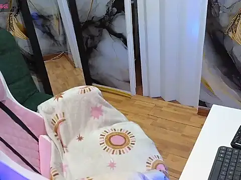 SHIZUKA WET online show from December 5, 3:15 am