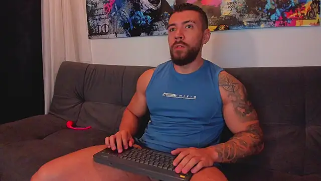 Snapshot of owen_seth1 chatting on November 28, 2:47 am owen seth1 online show from November 28, 2:47 am