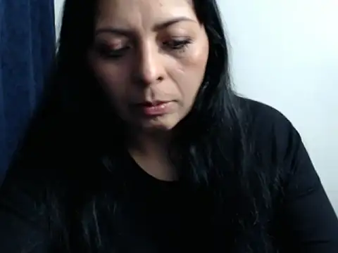 Paolahotty online show from November 30, 3:32 am