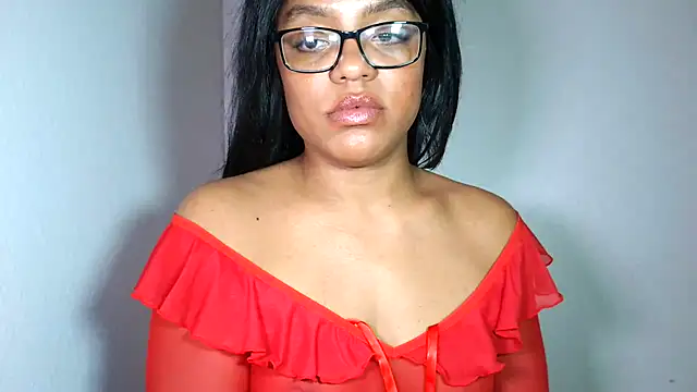 xoeewinters online show from December 22, 5:04 am