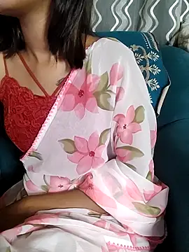 Ammu Kutty143 online show from May 8, 4:23 pm