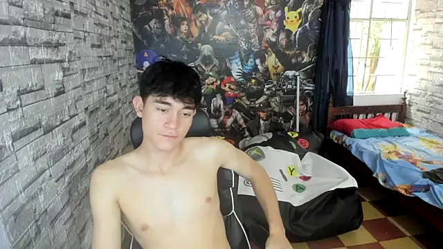 Snapshot of jay_orange chatting on December 17, 7:31 pm jay orange online show from December 17, 7:31 pm