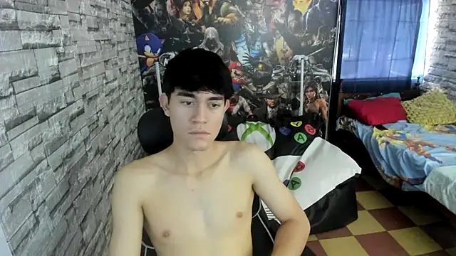 Snapshot of jay_orange chatting on December 18, 7:31 pm jay orange online show from December 18, 7:31 pm