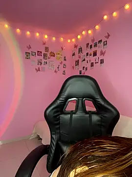 Davne  online show from January 17, 10:57 pm