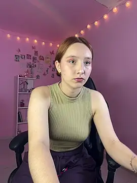 Snapshot of Davne_ chatting on March 5, 8:49 pm Davne online show from March 5, 8:49 pm