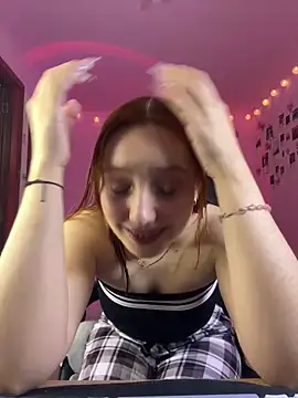 Snapshot of Davne_ chatting on March 24, 9:31 pm Davne online show from March 24, 9:31 pm