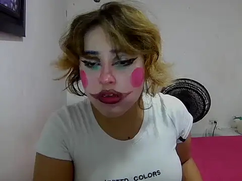 Snapshot of alisson_indraa chatting on January 11, 3:22 am alisson indraa online show from January 11, 3:22 am