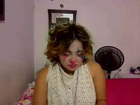 Snapshot of alisson_indraa chatting on January 15, 4:50 am alisson indraa online show from January 15, 4:50 am