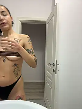 LianixLoverx online show from April 1, 6:16 pm