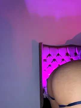 KarolRojas 22 online show from December 4, 12:31 am