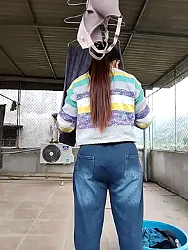 HanniZii online show from December 22, 1:35 am