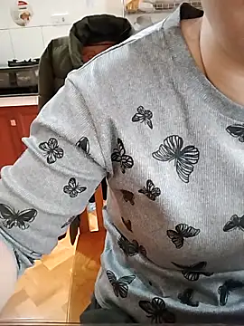 HanniZii online show from December 23, 1:14 am