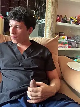 angelxxx95 online show from April 1, 6:05 pm