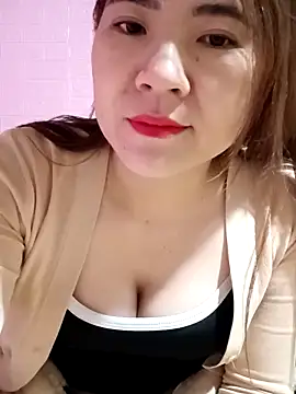 Lily-ross22 online show from December 15, 4:55 pm