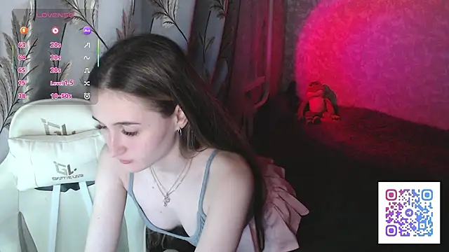 Snapshot of Ave_Costly chatting on March 10, 4:56 pm Ave Costly online show from March 10, 4:56 pm