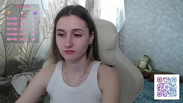 Snapshot of Ave_Costly chatting on March 30, 6:14 am Ave Costly online show from March 30, 6:14 am