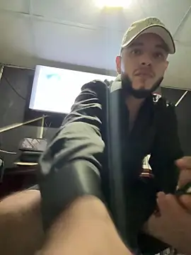 tratosucio online show from December 19, 7:37 am