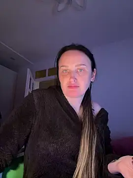 TomilaSi online show from April 29, 9:43 pm