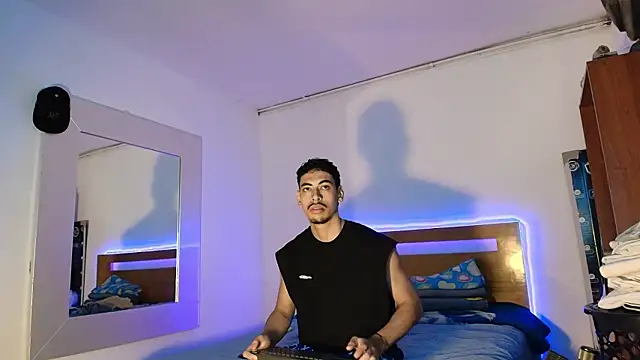 Snapshot of Da_usma00 chatting on February 3, 3:04 am Da usma00 online show from February 3, 3:04 am