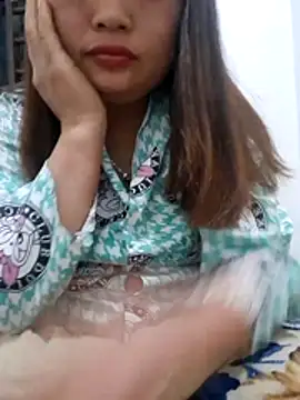 Snapshot of mai-mai-97 chatting on February 13, 4:03 pm mai-mai-97 online show from February 13, 4:03 pm