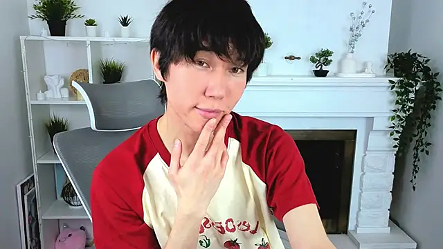 Snapshot of YugoAsian chatting on January 6, 12:31 pm YugoAsian online show from January 6, 12:31 pm