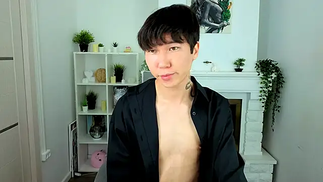 Snapshot of YugoAsian chatting on February 3, 12:32 pm YugoAsian online show from February 3, 12:32 pm