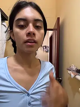 Miia moonn online show from April 5, 2:58 pm