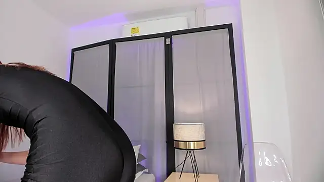 niicole steele  online show from February 28, 5:58 pm