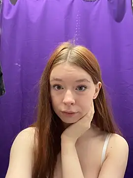 Snapshot of eva_aria chatting on February 13, 4:47 pm eva aria online show from February 13, 4:47 pm