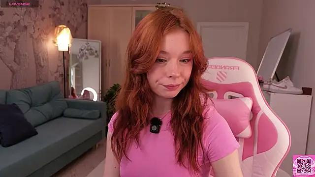 eva aria online show from May 21, 1:34 am