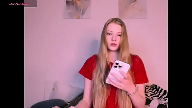 Snapshot of _Milana_Sparkl75_ chatting on January 11, 7:19 pm Milana Sparkl75 online show from January 11, 7:19 pm