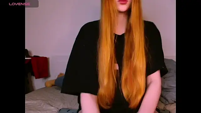 Snapshot of _Milana_Sparkl75_ chatting on February 1, 9:35 pm Milana Sparkl75 online show from February 1, 9:35 pm