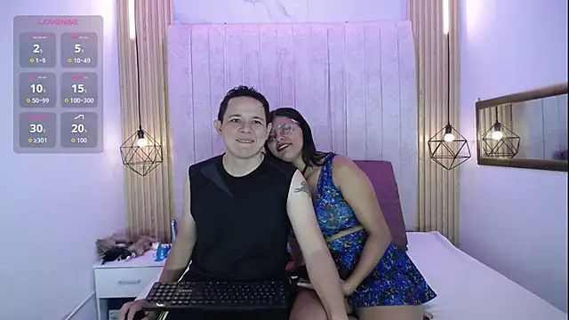 DaniyMel online show from February 2, 12:15 pm