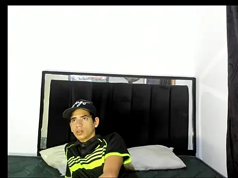 Sweet couple79 online show from February 11, 7:30 pm