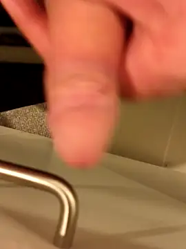 Snapshot of poeperke2830 chatting on February 24, 1:14 am poeperke2830 online show from February 24, 1:14 am