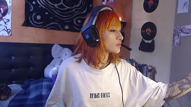 Snapshot of Layla_quinn chatting on July 27, 5:42 pm Layla quinn online show from July 27, 5:42 pm