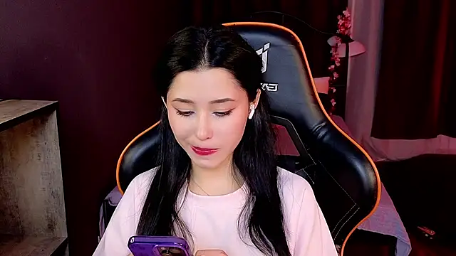 RedMidnight online show from February 25, 8:29 pm