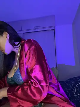 Samantafoxx  online show from December 13, 9:09 pm