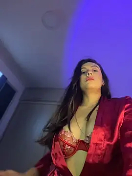 Snapshot of Samantafoxx_ chatting on April 13, 10:59 pm Samantafoxx online show from April 13, 10:59 pm