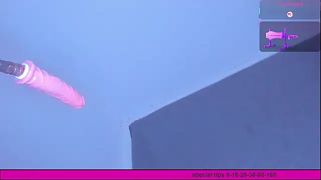 Snapshot of sophie_1_ chatting on March 30, 3:18 am sophie 1 online show from March 30, 3:18 am