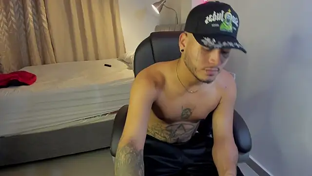 master evil07 online show from December 18, 4:51 am