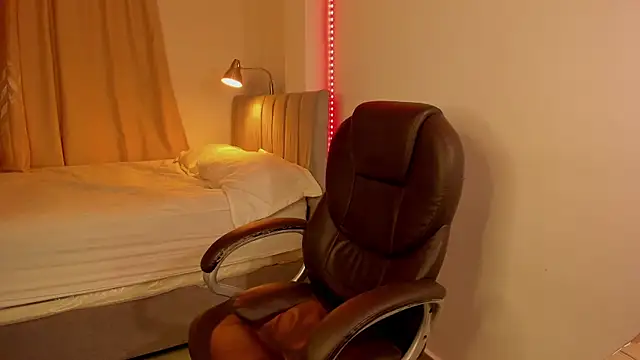 master evil07 online show from December 20, 5:14 am