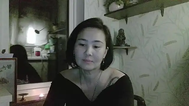 Nettie Allie online show from December 17, 4:24 pm