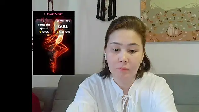 Nettie Allie online show from March 18, 2:31 pm