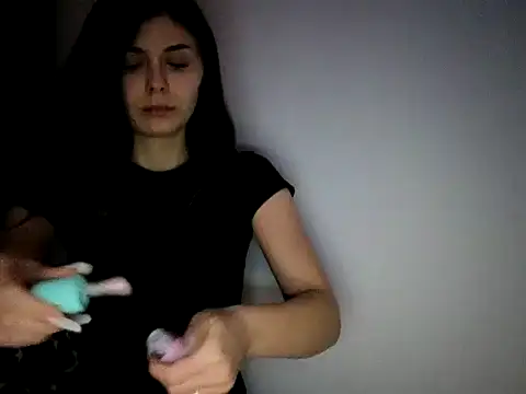 Snapshot of BaldPussyPrincess chatting on December 3, 9:35 pm BaldPussyPrincess online show from December 3, 9:35 pm