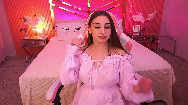 NaomiBaae online show from February 8, 9:29 pm