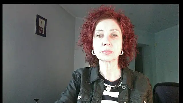 Kelly Flurr online show from May 6, 2:22 pm