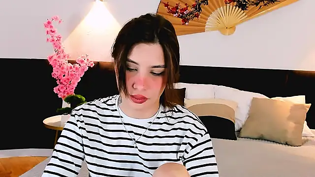 Danielle Eddwards online show from March 24, 5:56 am