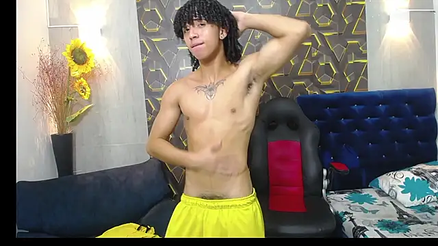 kim curlyy online show from April 1, 5:19 am