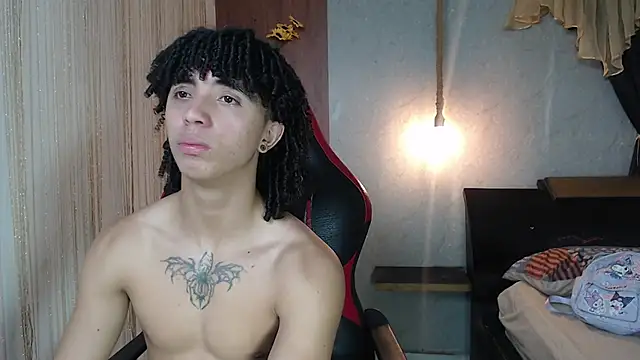 kim curlyy online show from May 13, 1:41 pm